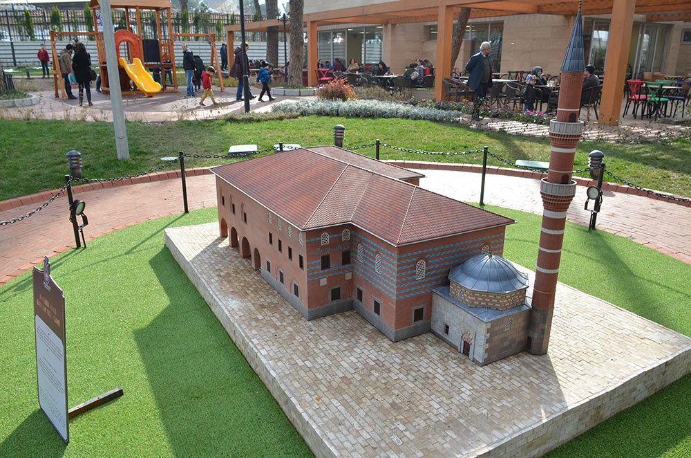 Ankara Hacı Bayram Veli Camii