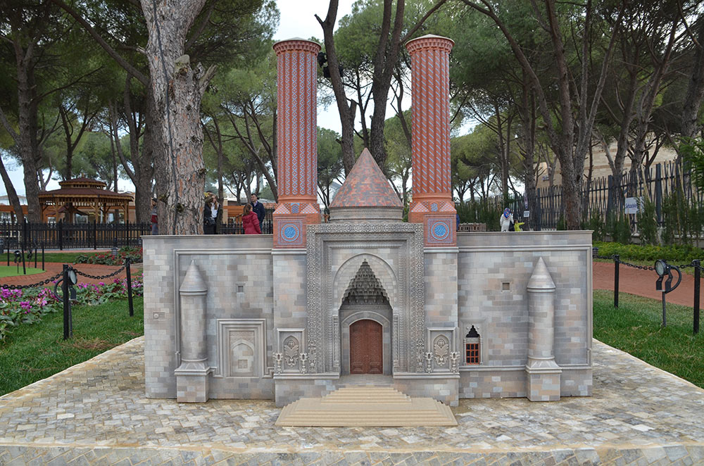 Erzurum Çifte Minareli Medrese 